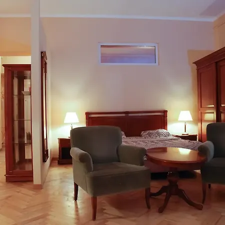 公寓 利沃夫中央公寓 *