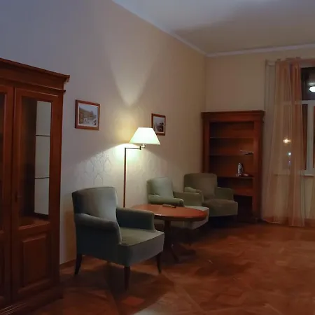 公寓 利沃夫中央公寓 *