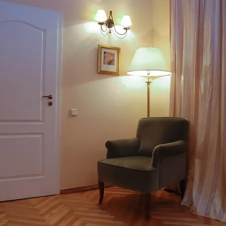 利沃夫中央公寓 利沃夫