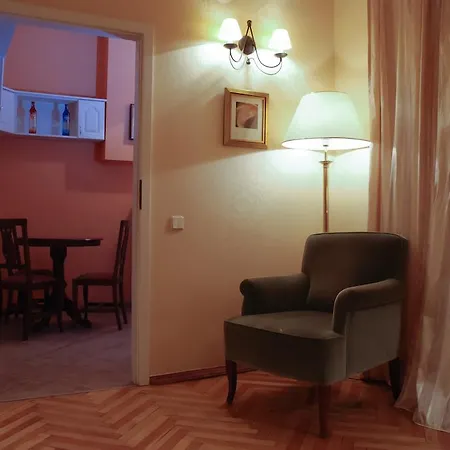 Apartment Central *
