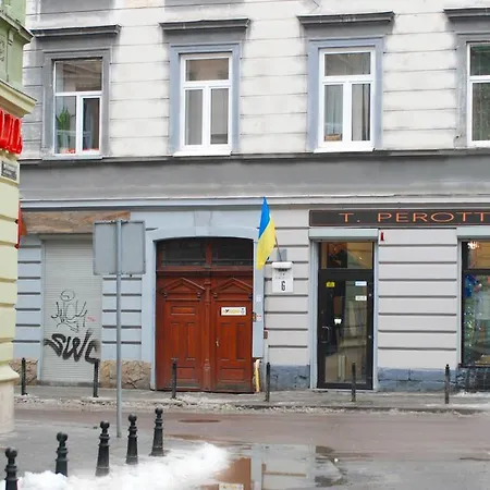 公寓 利沃夫中央公寓 *